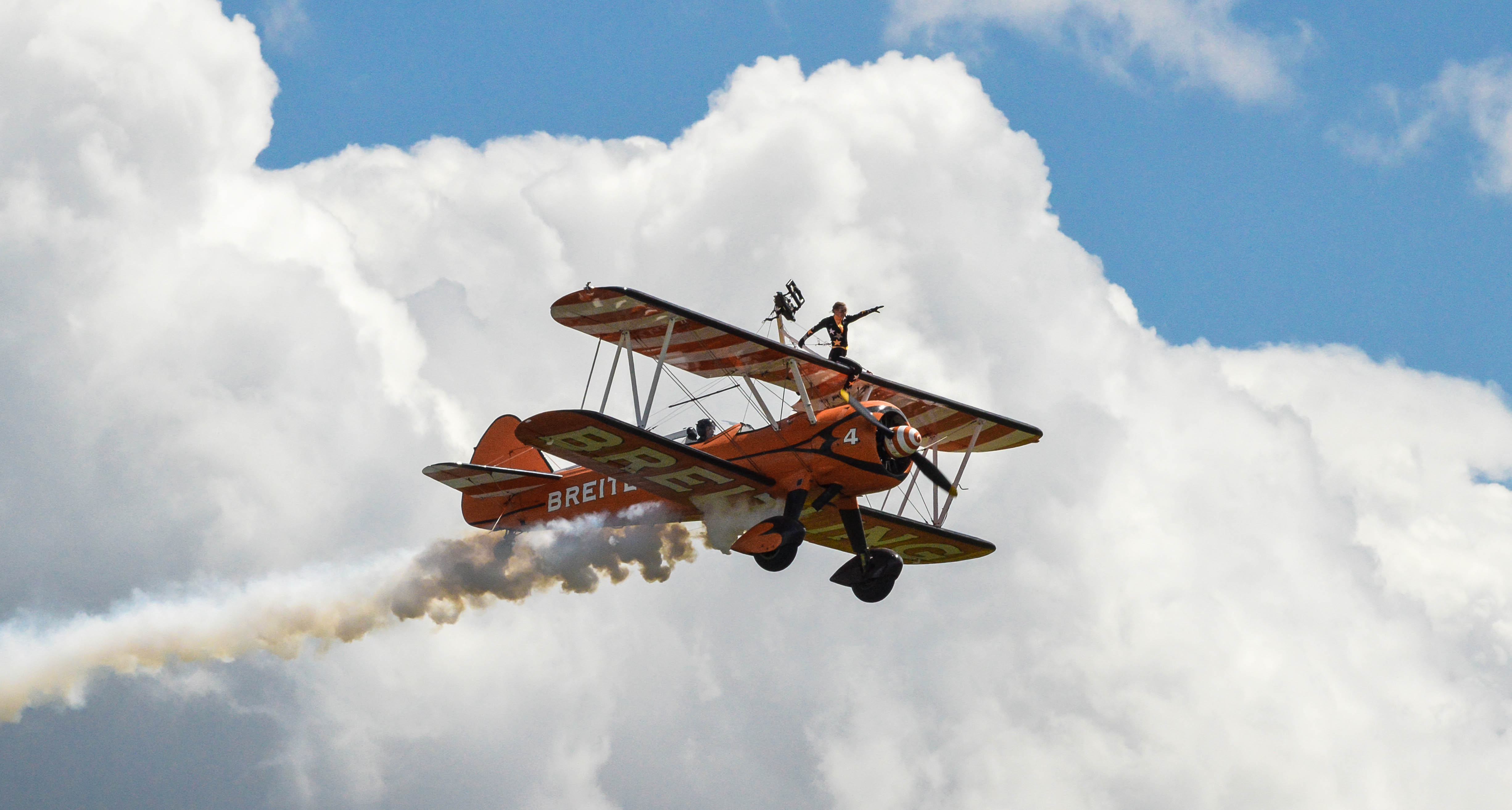 Breitling Wingwalkers