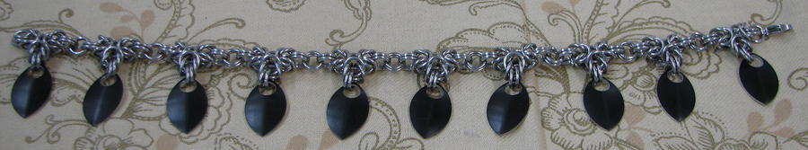 Scale Dangle Anklet