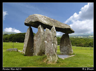 Pentre Ifan rld 11 by richardldixon