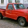 Ford Pickup red