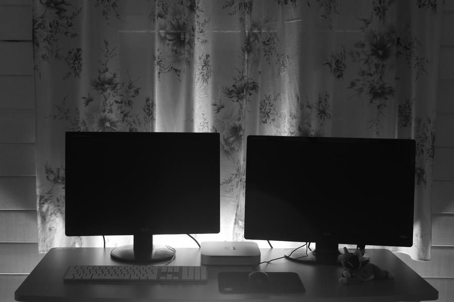 Black And White My Workspace Setup By J2442 On Deviantart Black And White My Workspace Setup By