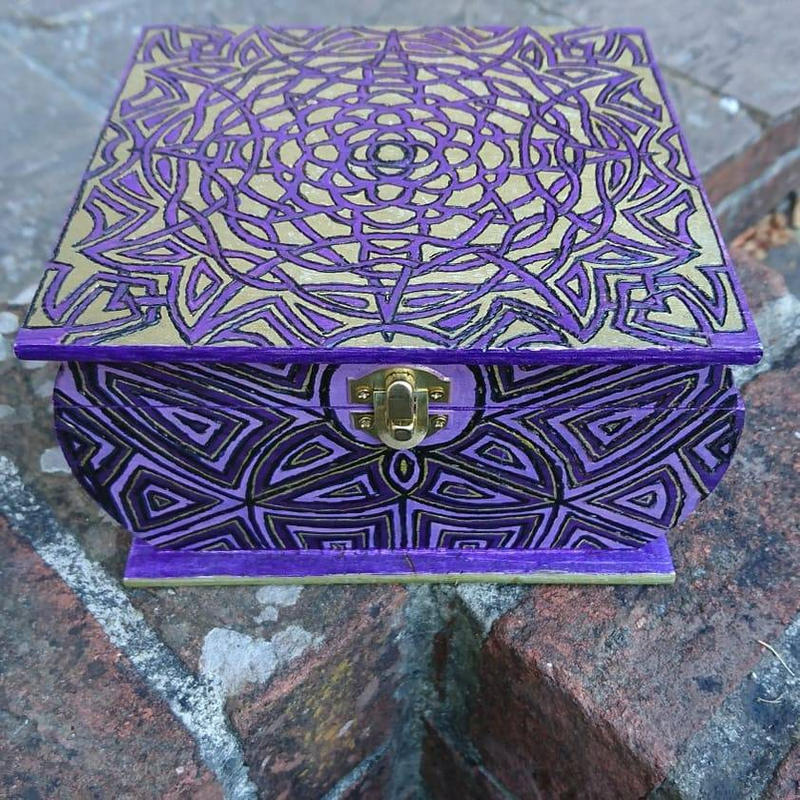 Deviantart Gold Box Gothic Gold by MadeByNerds on DeviantArt