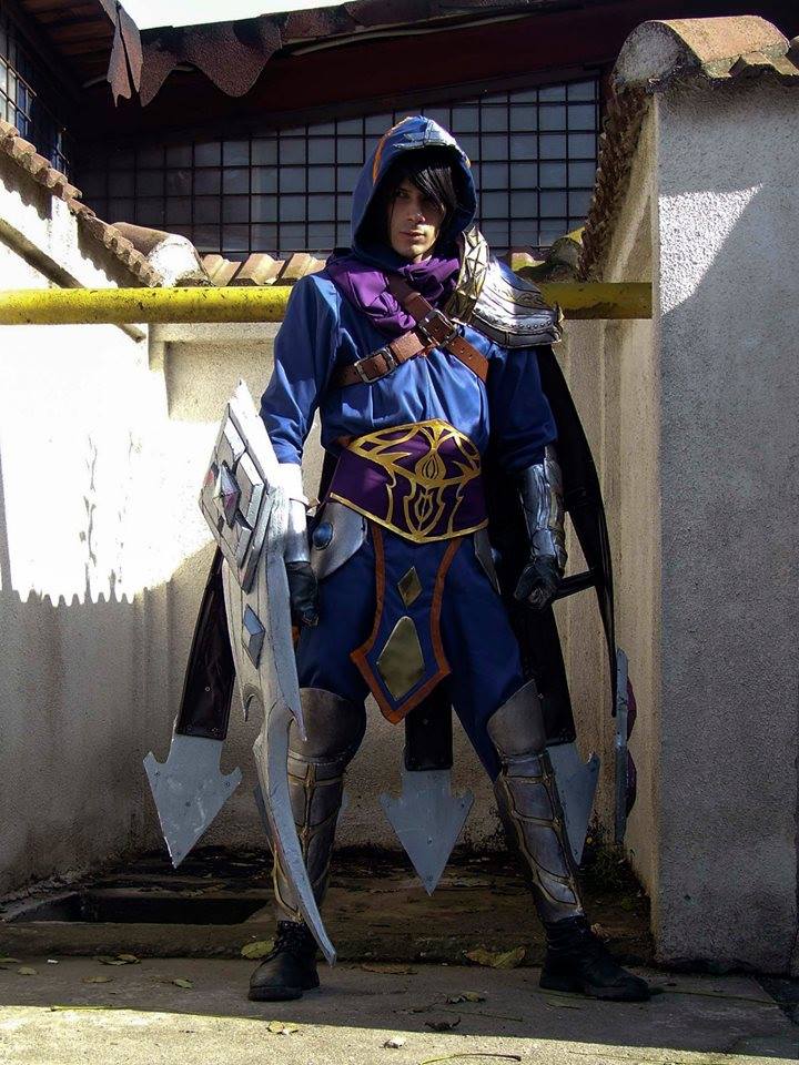 Talon Blade's Shadow cosplay from League of Legend