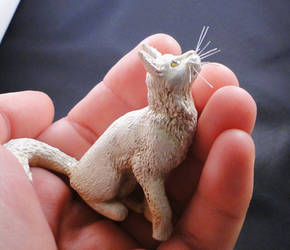 Kitty figurine