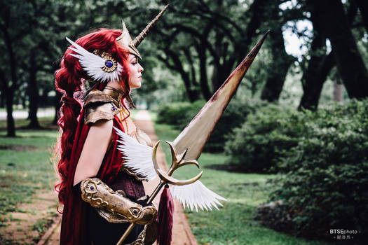 Sakizou Unicorn Knight Cosplay