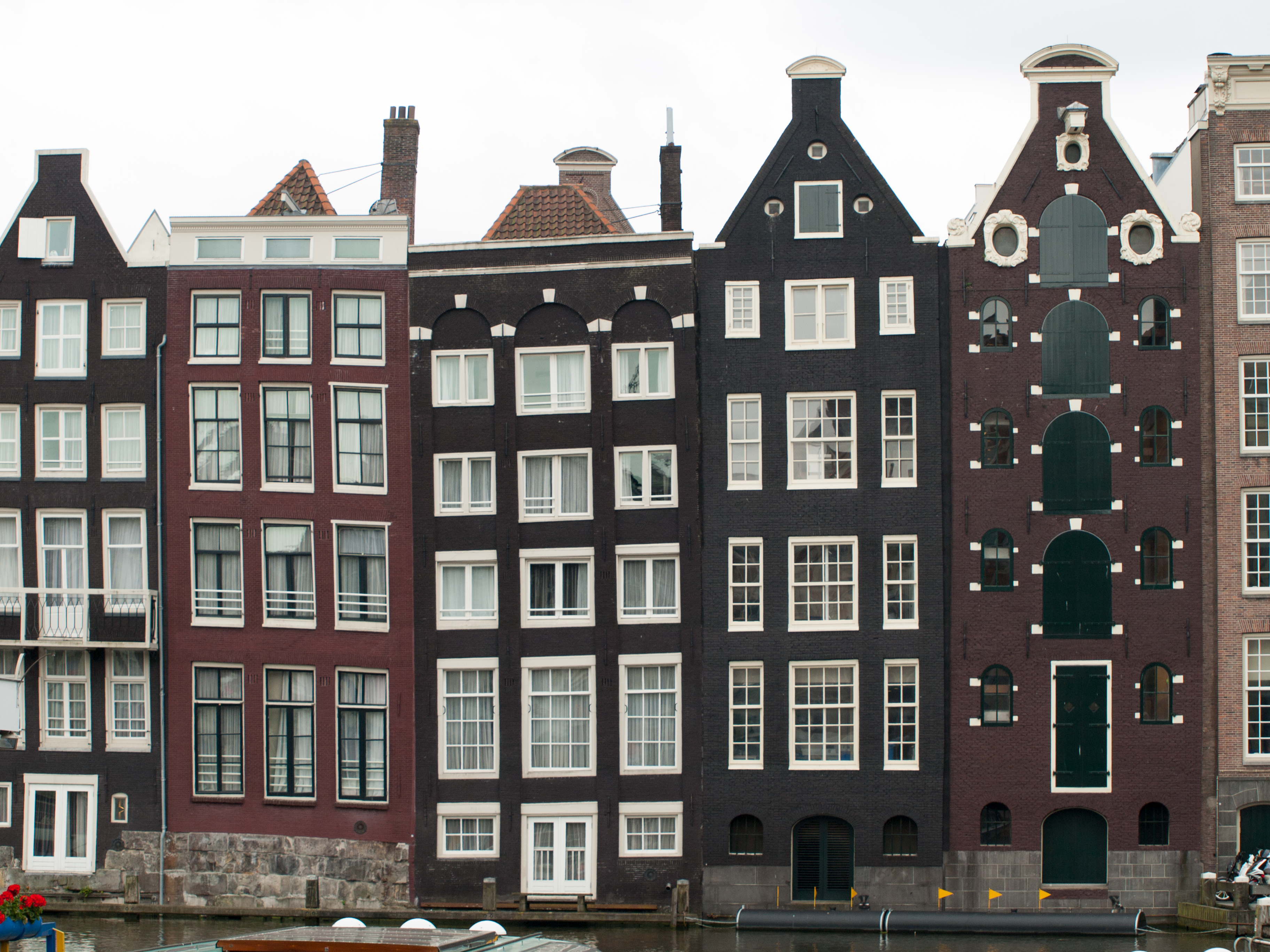 STOCK Houses in Amsterdam