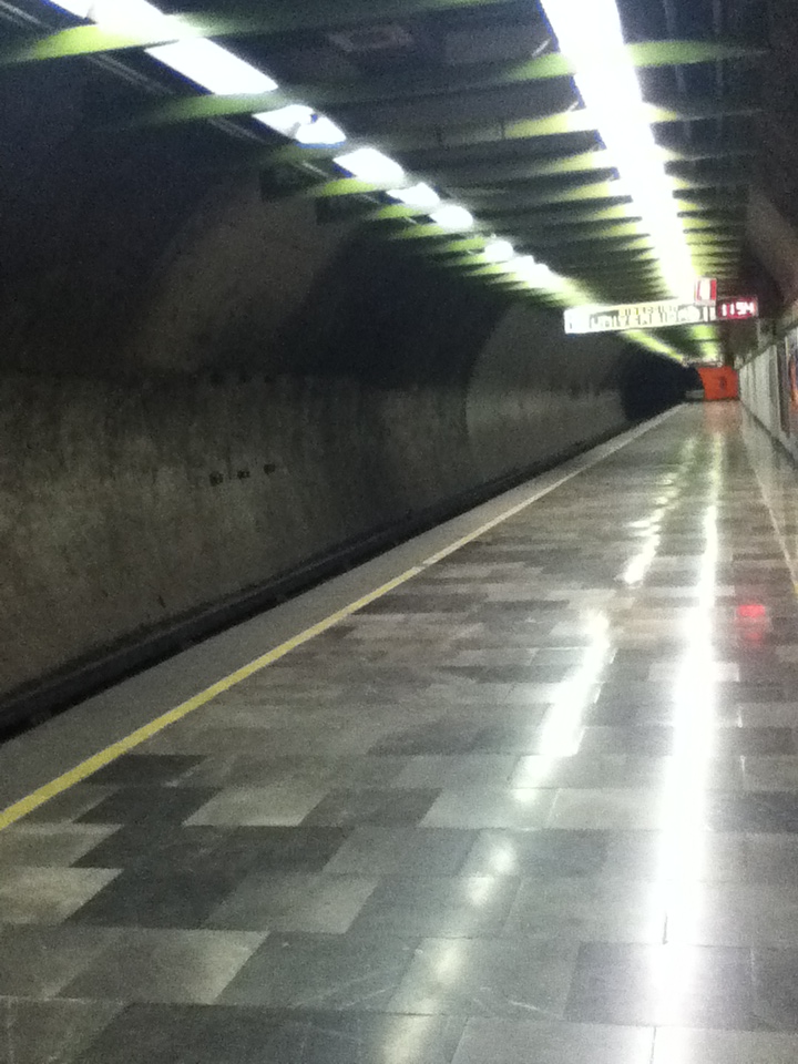 Estacion del Metro en el DF