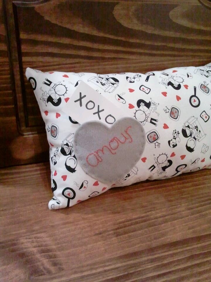 Cute Couple Pillow with Love Note Pocket