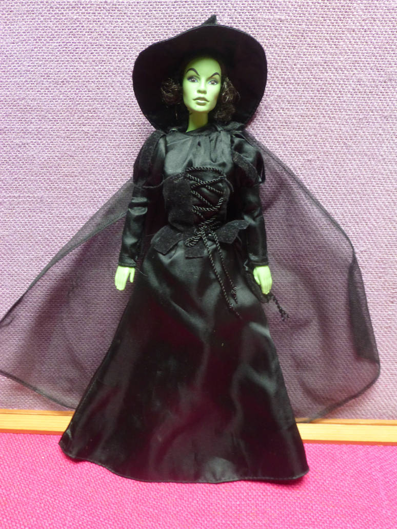 Wicked Witch of the West Collector's Barbie 2006 by SHANNON-CASSUL-LOVER on DeviantArt