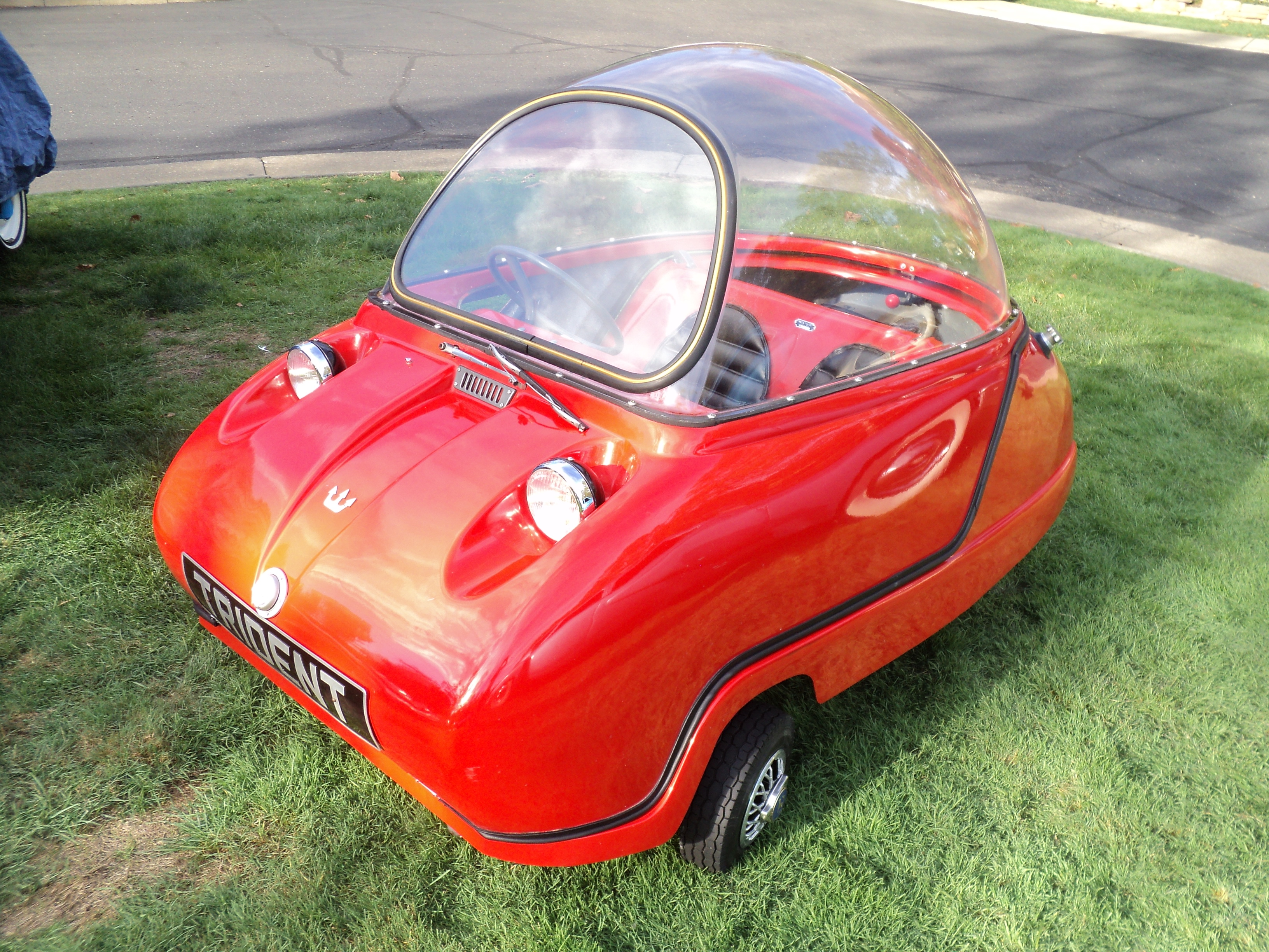 Trident Bubble Car