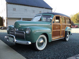 1942 Ford Super DeLuxe Wagon