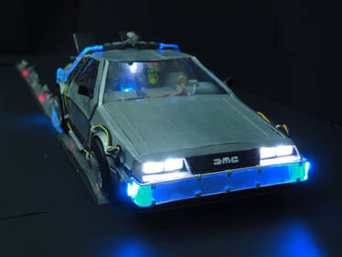 DeLorean DMC-12 Realistic Papercraft with LED's 2