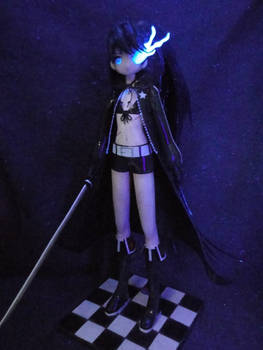 Black Rock Shooter under black light