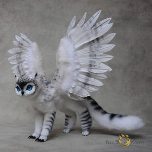 Poseable Art Doll, Owlgriffin