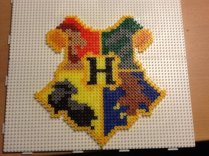 Hogwarts crest