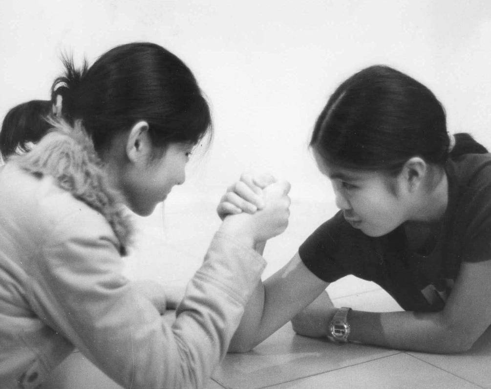 arm-wrestling