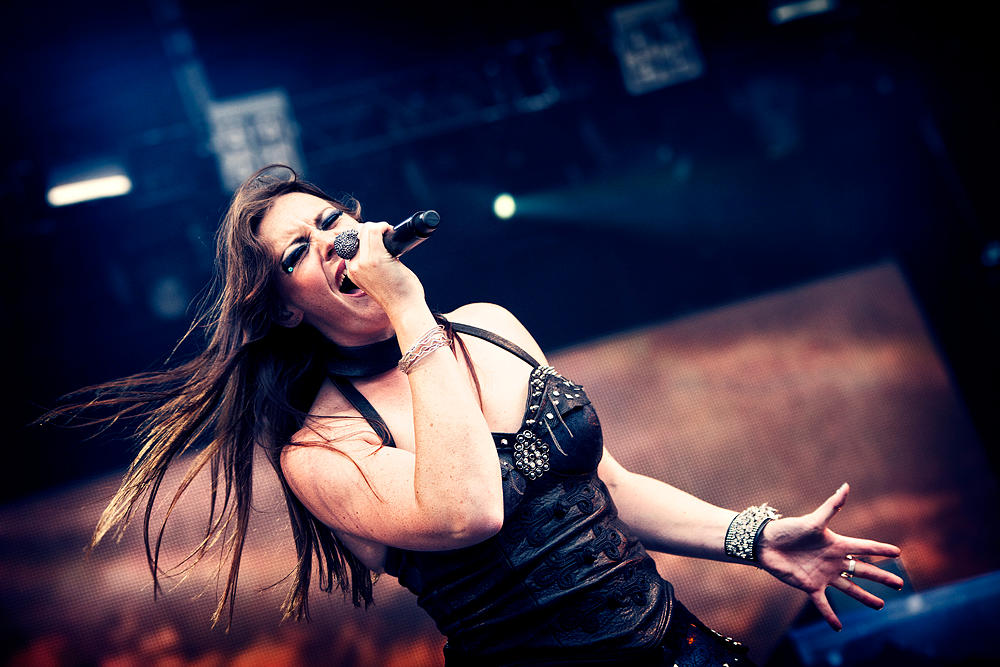 Женский вокал 2024. Флор Янсен Nightwish. Группа Nightwish Флор Янсен. Флор Янсен певица. Вокалистка Nightwish.