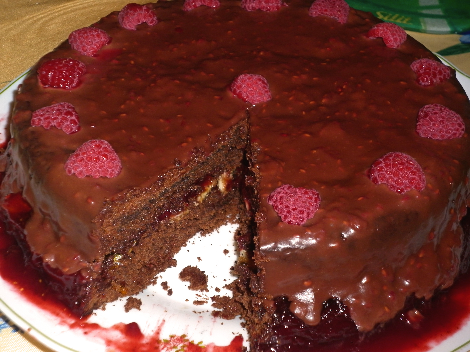 Chocolate-raspberry-nougatine cake