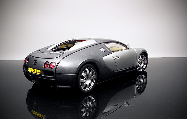 1:18 Bugatti Veyron 16-4 No:5