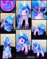 {PVCF '22}MLP G5 10 inch Izzy Moonbow Plushie No.1