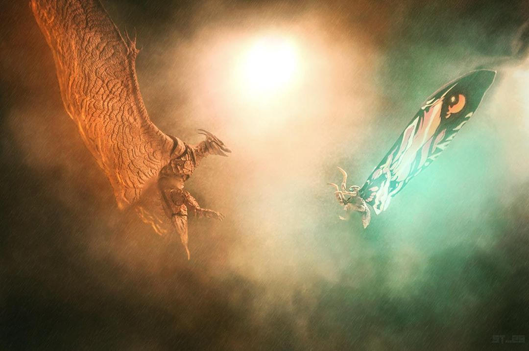 SHMA Rodan (2019) vs Mothra (2019) by MissSaber444 on DeviantArt