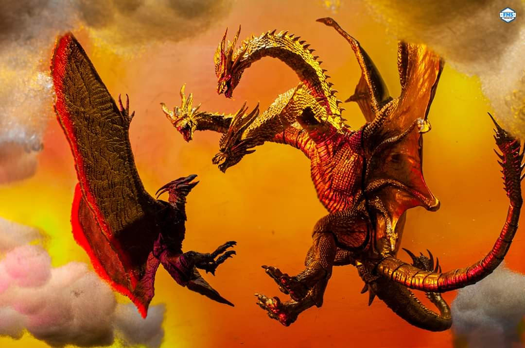 SHMA Rodan 2019 vs King Ghidorah 2019 by MissSaber444 on DeviantArt