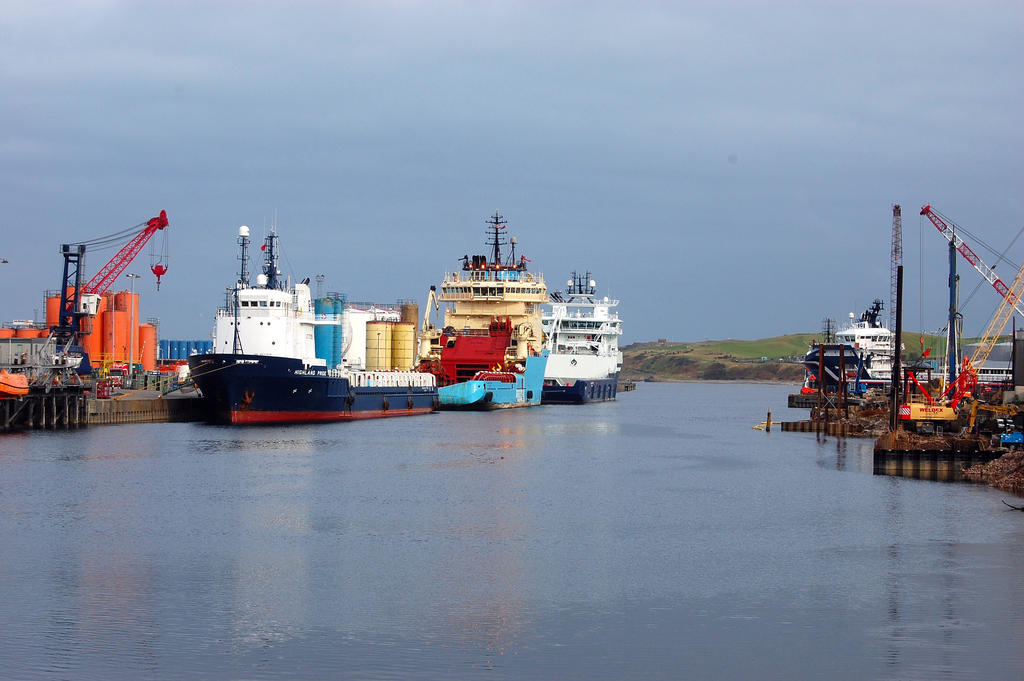 The Harbour by Raggamuffinluffin on DeviantArt