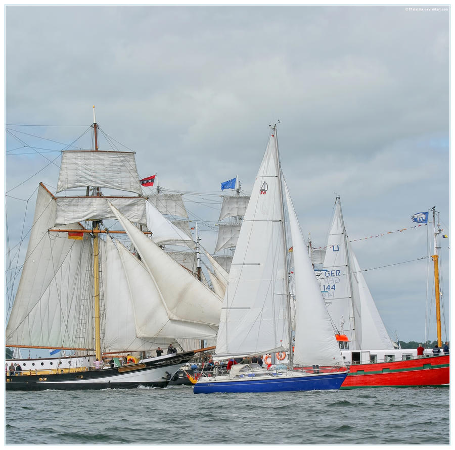 Sailing Week 2010 - Parade 1