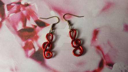 Boucles d'oreille Cle de Sol en fil aluminium