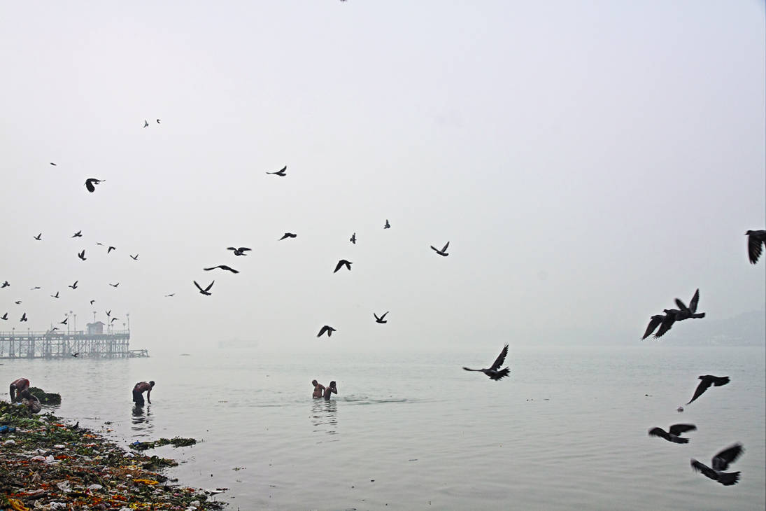 Bathers and devotees at the Hooghly river by bingbing51