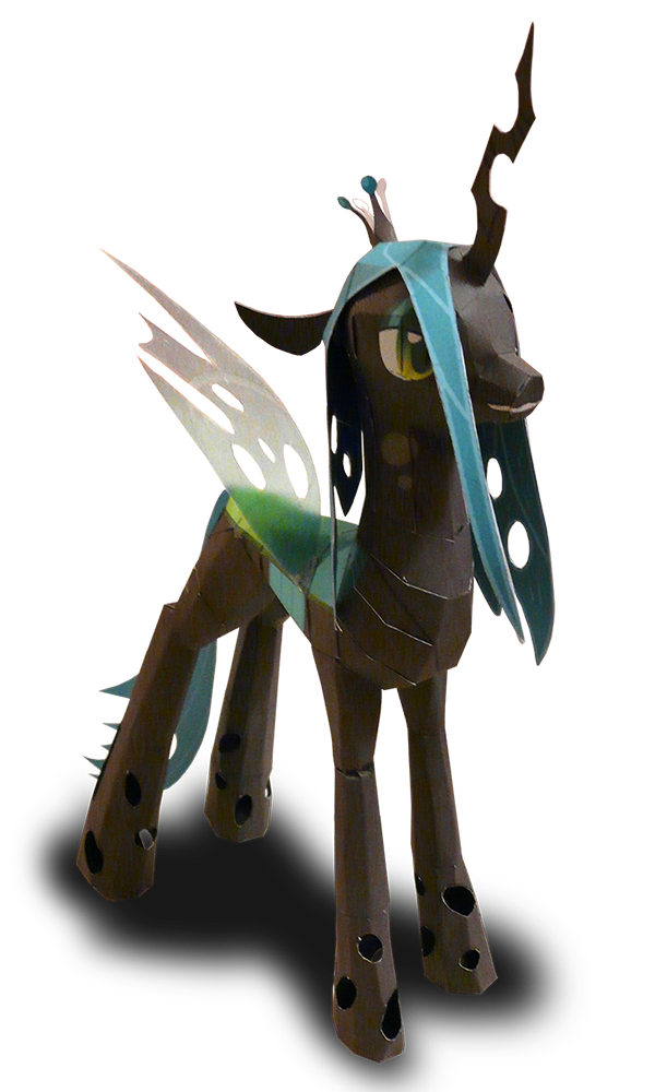 Queen Chrysalis papercraft by muffinshire
