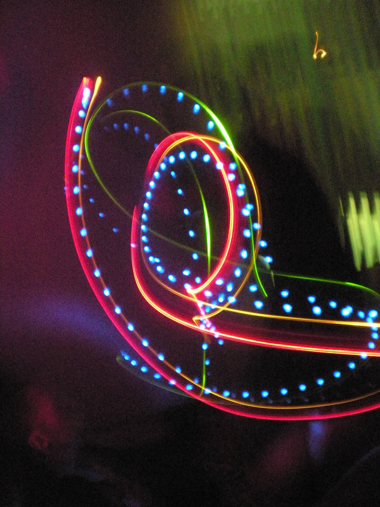 pretty rave girl by jumpergirl20 on DeviantArt