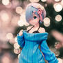 Rem out for Holiday Shopping