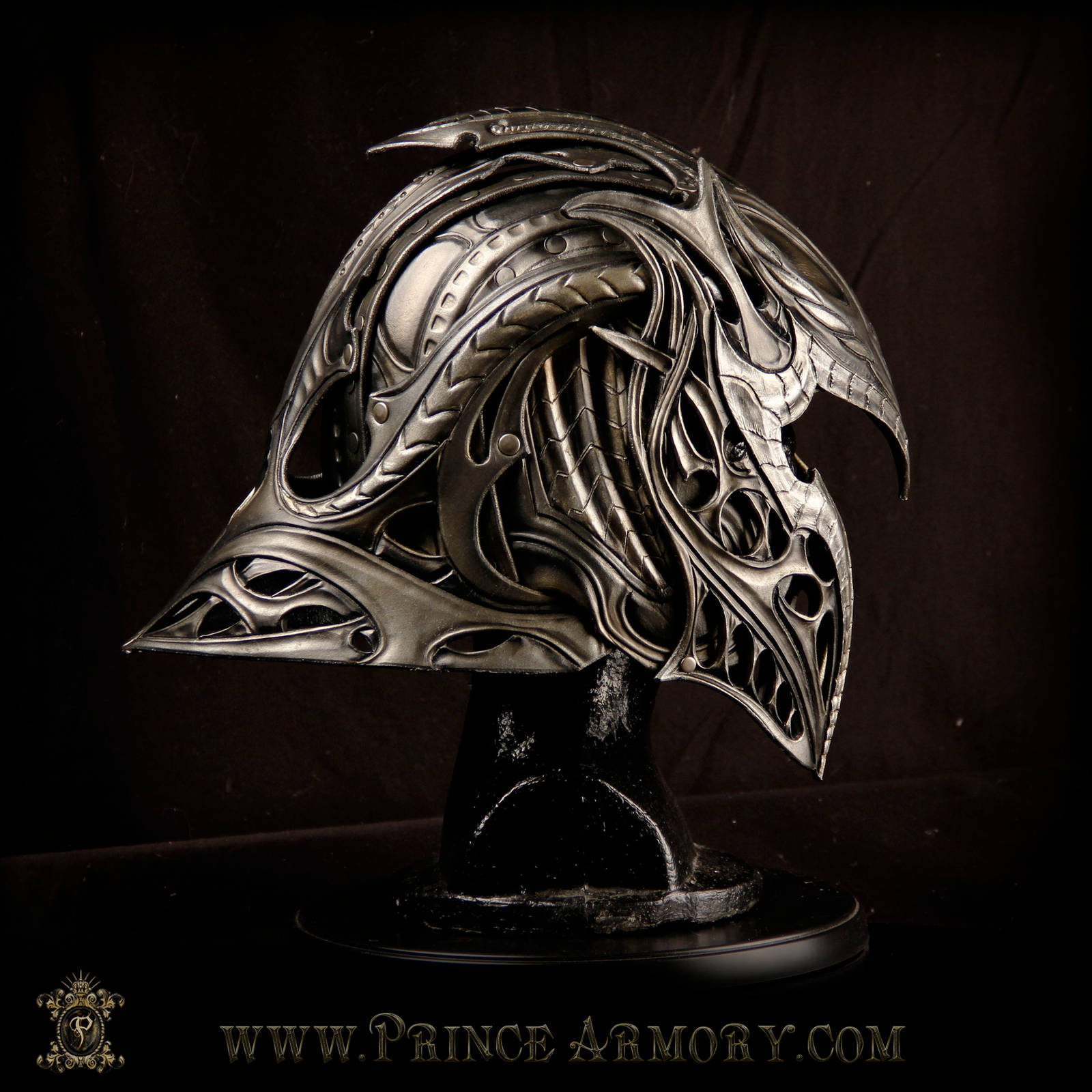 Krypton Helmet Side by Azmal