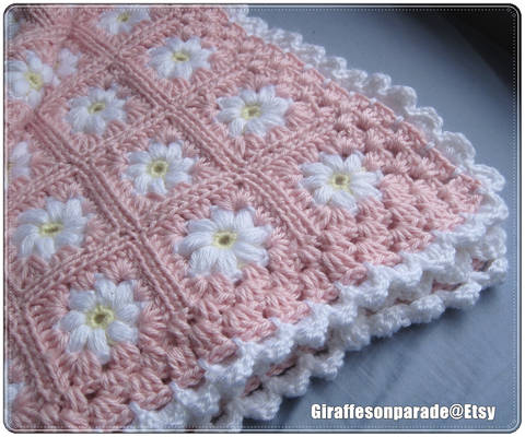 Pink and White Daisy Baby Blanket