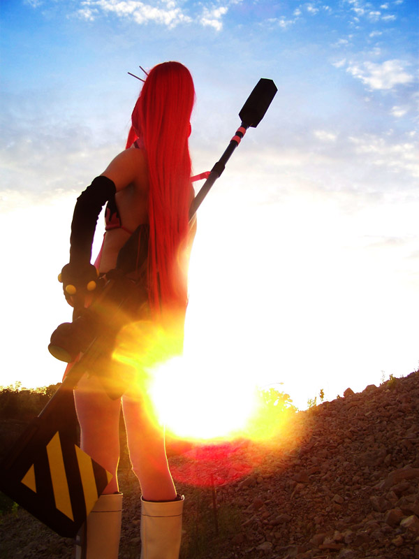 Yoko Littner: The Surface