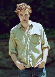 Robert Pattinson..