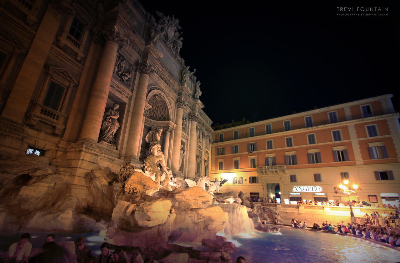 Fontana di Trevi - Rome