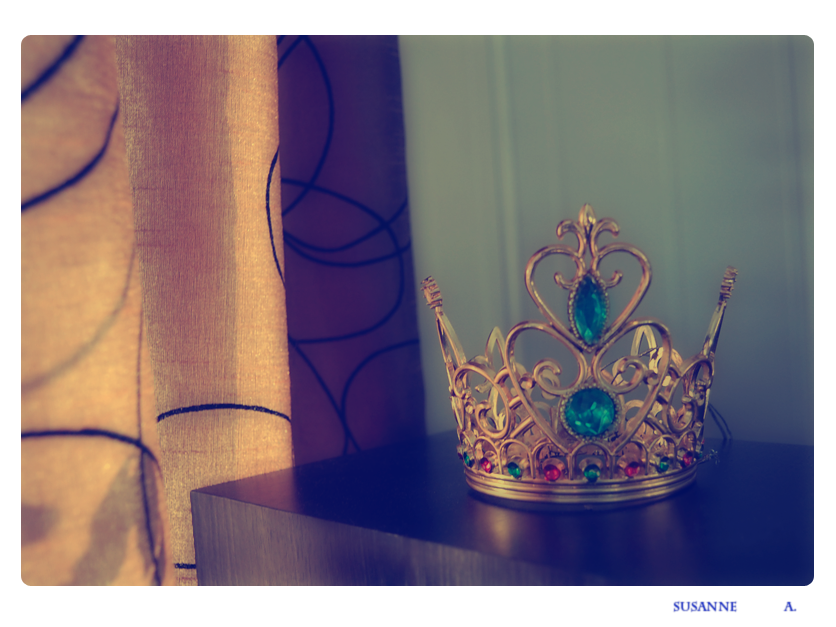 Vintage crown.