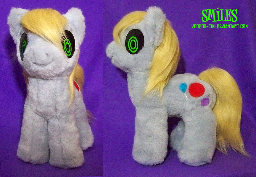 Smiles pony plushie