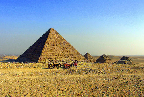 Perous Pyramed pyramids by Penyez on DeviantArt