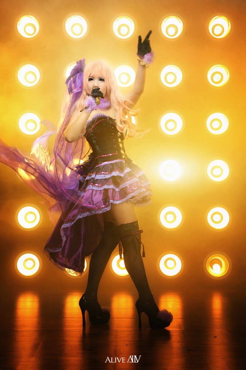 Sheryl Nome: Listen to my song