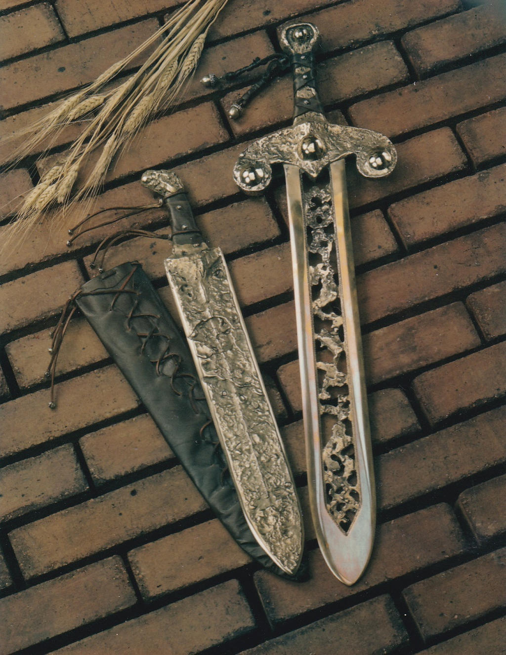 Broadsword Deviantart An Etruscan Gladius And Celtic Broadsword by nverrechia on DeviantArt