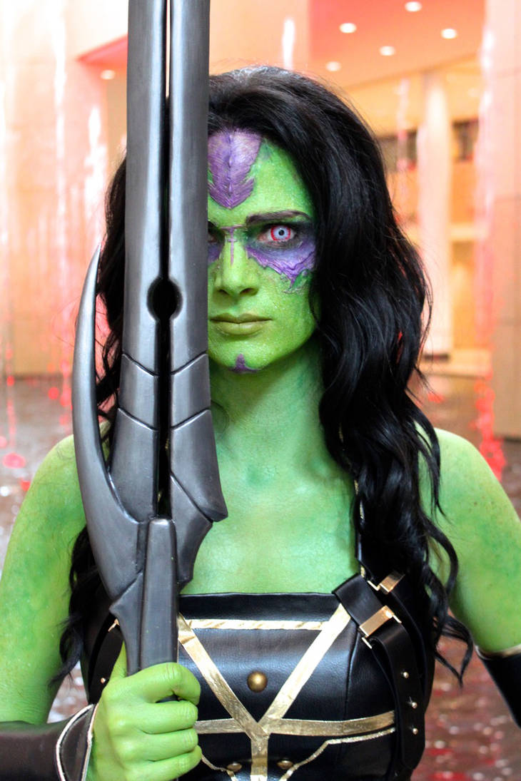 Gamora @ C2E2 2015 by Egg-Sisters-Cosplay