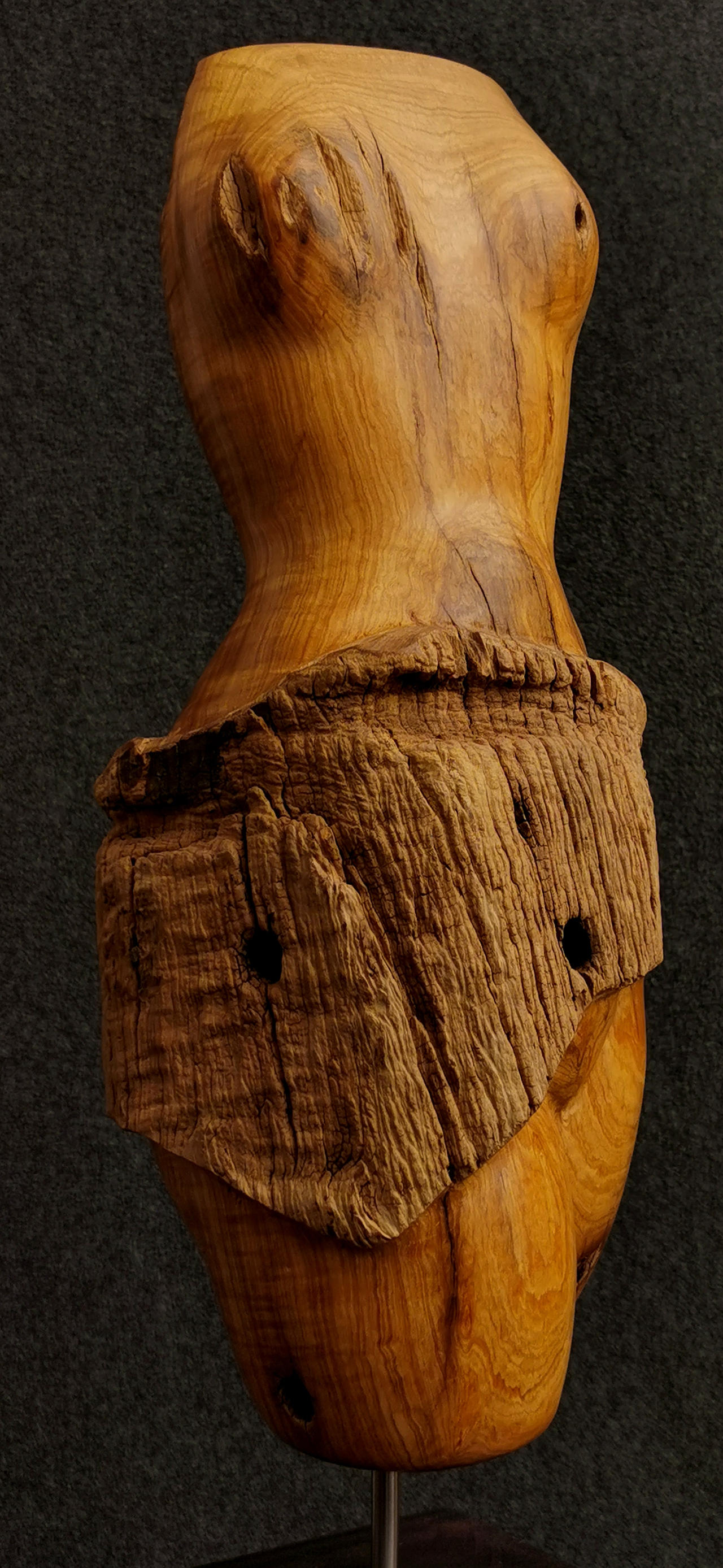 Torso with waist scarf