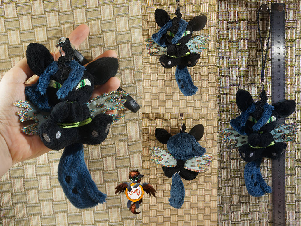 Queen Chrysalis keychain trinket FOR SALE by Essorille