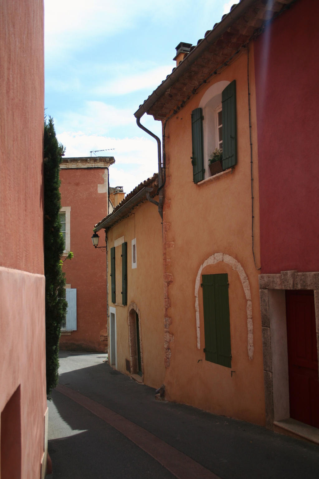 street in vaucluse