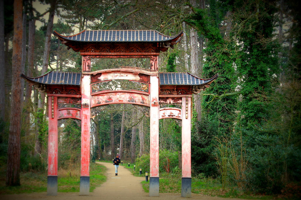 Chinese Gate by smolensk65 on DeviantArt