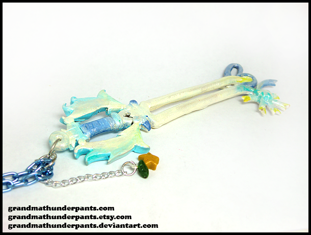 Oathkeeper Keyblade Necklace