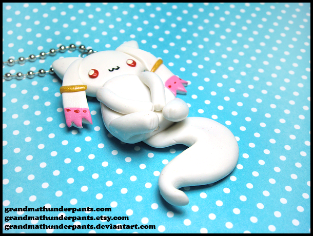 Kyubey Necklace